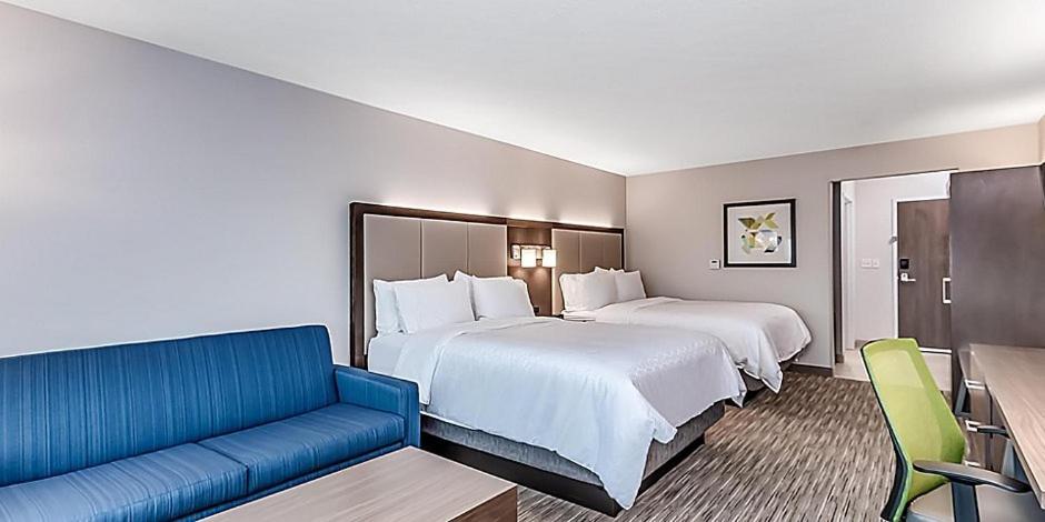 Holiday Inn Express & Suites - Brighton By Ihg Exterior photo
