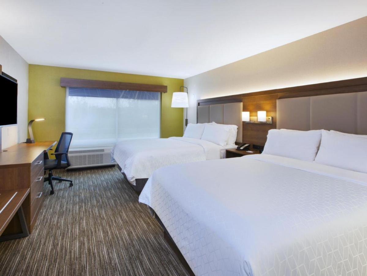 Holiday Inn Express & Suites - Brighton By Ihg Exterior photo